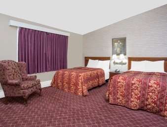 Travelodge Inn & Suites Латам Номер фото